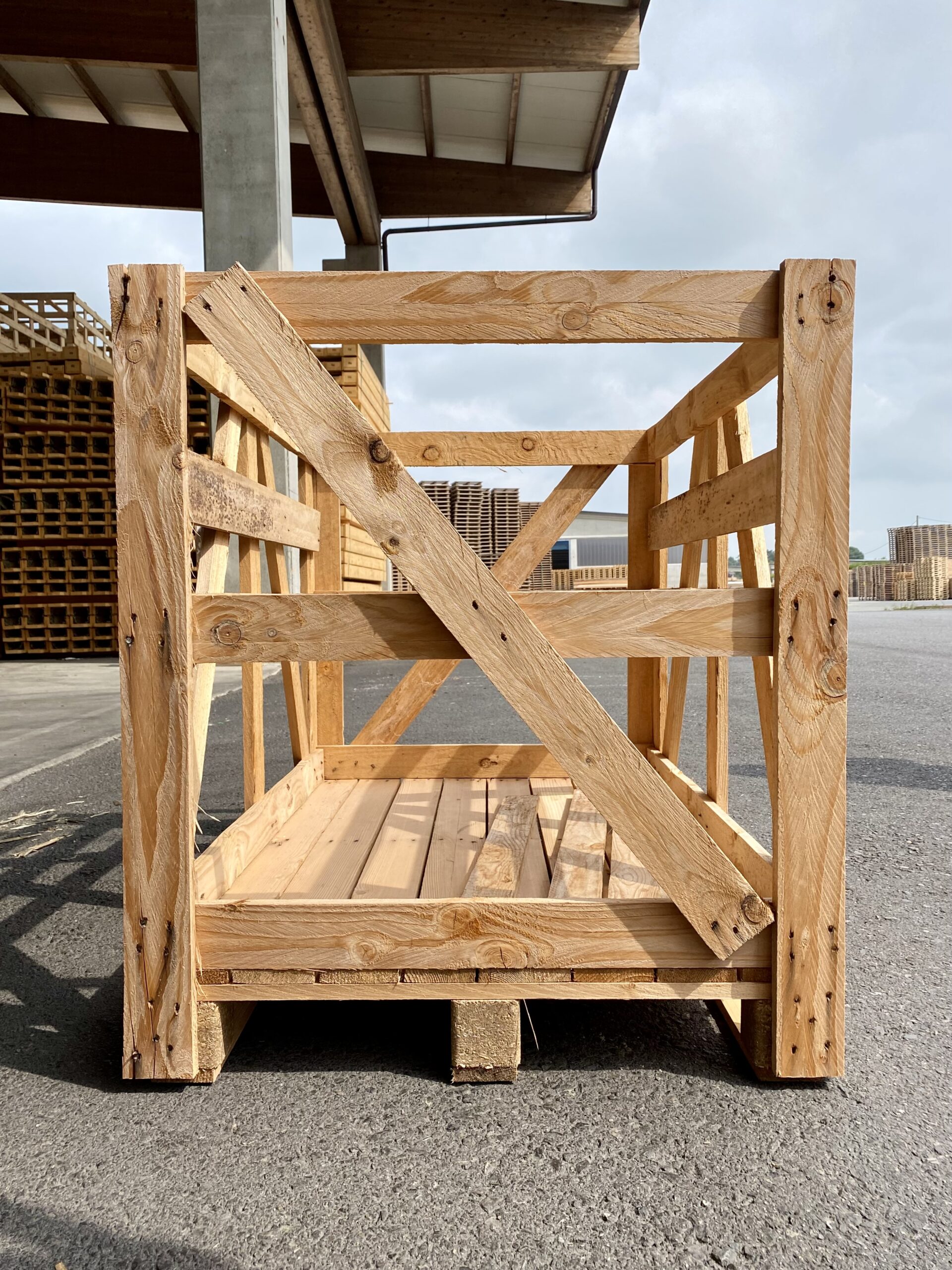 gabbia in legno